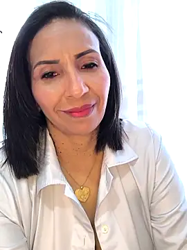 Snapshot of Mrsvictoriaaa chatting on October 29, 2025, 7:35 pm Mrsvictoriaaa online show from October 29, 2025, 7:35 pm