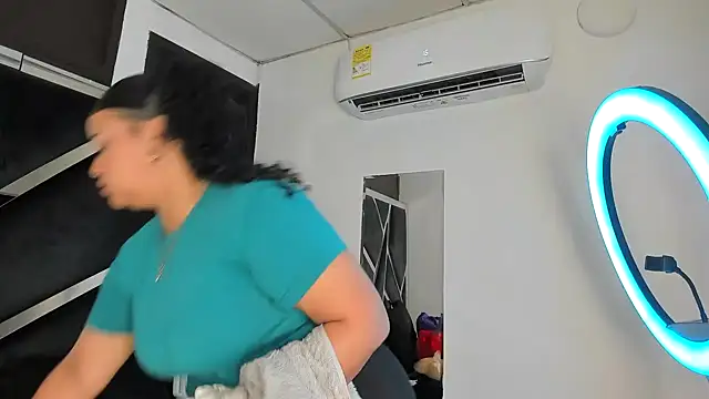 Snapshot of Rubyxht chatting on January 6, 2026, 12:42 pm Rubyxht online show from January 6, 2026, 12:42 pm