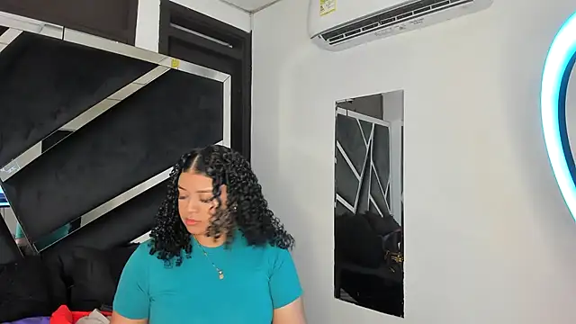 Snapshot of Rubyxht chatting on December 17, 2025, 12:32 pm Rubyxht online show from December 17, 2025, 12:32 pm