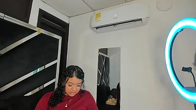 Snapshot of Rubyxht chatting on January 7, 2026, 12:43 pm Rubyxht online show from January 7, 2026, 12:43 pm