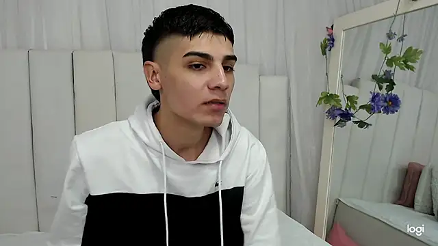 frank jhonsson online show from October 11, 2025, 12:06 pm