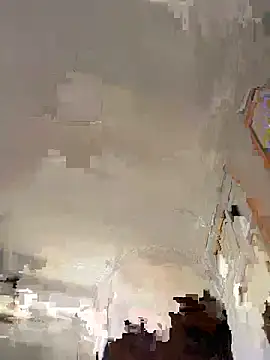 Snapshot of QueenM3 chatting on October 1, 2025, 10:24 pm QueenM3 online show from October 1, 2025, 10:24 pm