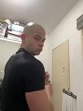 pesyelisa online show from February 27, 2025, 1:38 pm