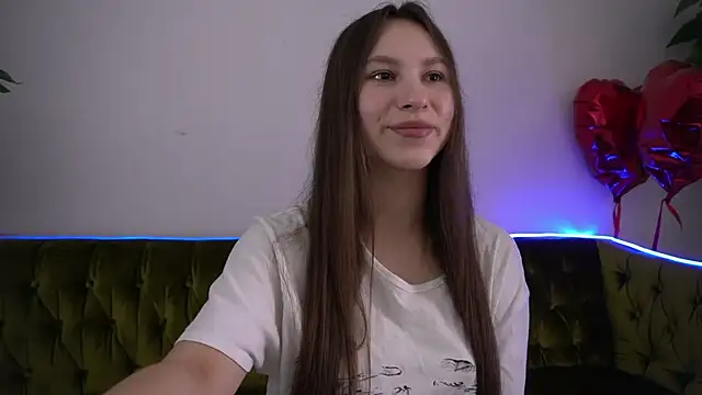 PaigePrado online show from March 7, 2025, 12:45 pm