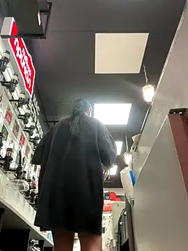 AlishaPrettyBlade online show from October 7, 2025, 10:49 am