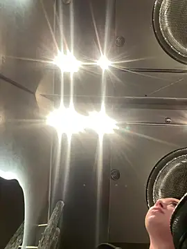 AlishaPrettyBlade online show from April 19, 2026, 6:25 am