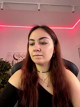 AshleySkott  online show from November 11, 2025, 8:31 am