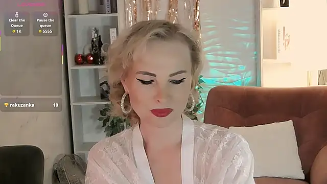 Snapshot of Sandra_Kind chatting on January 19, 2026, 5:33 am Sandra Kind online show from January 19, 2026, 5:33 am