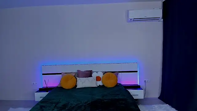 Snapshot of Sofia_beautifuul chatting on March 14, 2025, 6:10 am Sofia beautifuul online show from March 14, 2025, 6:10 am