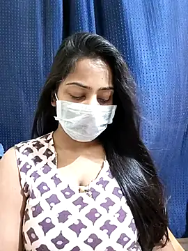 COZY ROZI online show from March 2, 2025, 2:15 pm