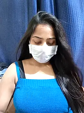 COZY ROZI online show from March 2, 2025, 6:13 pm
