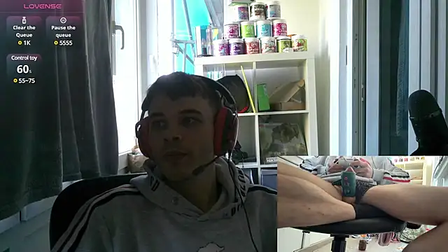 Snapshot of PainterHase chatting on March 18, 2025, 3:22 pm PainterHase online show from March 18, 2025, 3:22 pm