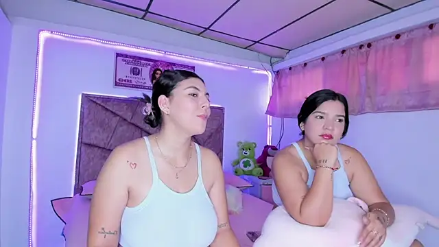 Cristal Smith20 online show from September 30, 2025, 12:44 pm