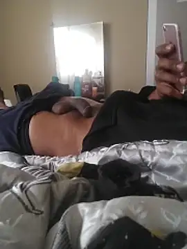 Snapshot of TwistedR chatting on October 18, 2025, 3:14 pm TwistedR online show from October 18, 2025, 3:14 pm