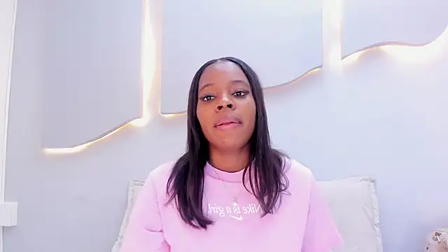 Snapshot of EmilyDiaaz chatting on April 12, 2026, 12:19 pm EmilyDiaaz online show from April 12, 2026, 12:19 pm