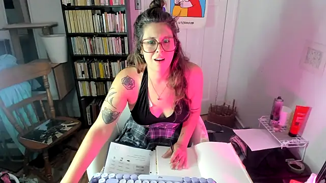 Snapshot of Rosiee69_ chatting on September 17, 2025, 7:16 pm Rosiee69 online show from September 17, 2025, 7:16 pm