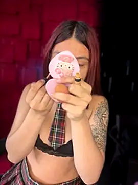 Snapshot of Emily-teen chatting on October 6, 2025, 1:34 pm Emily-teen online show from October 6, 2025, 1:34 pm