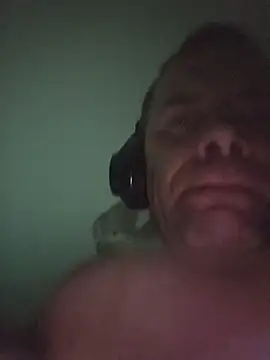 Snapshot of Nidge251 chatting on June 17, 2026, 1:38 am Nidge251 online show from June 17, 2026, 1:38 am