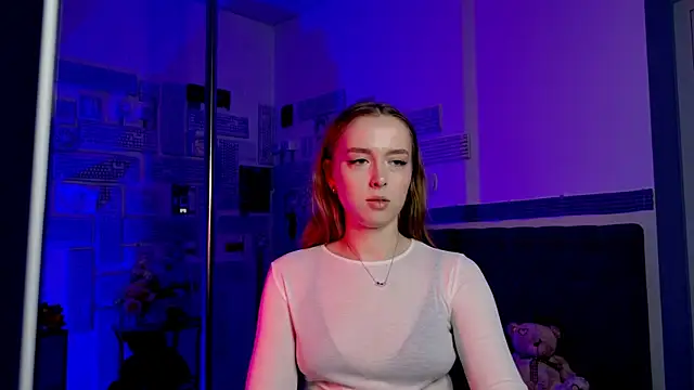 JenniferGraces online show from March 22, 2025, 7:42 pm