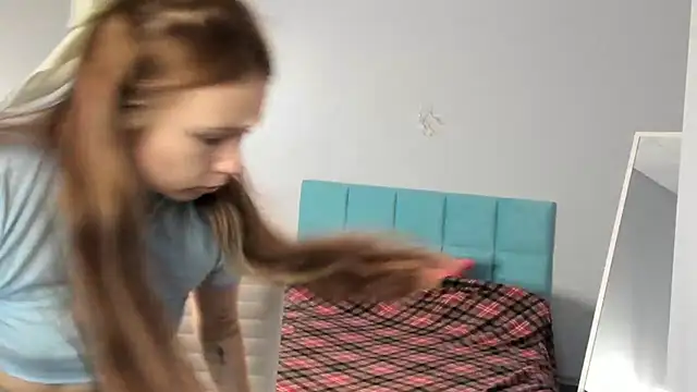 boozekirs  online show from November 28, 2025, 3:17 am