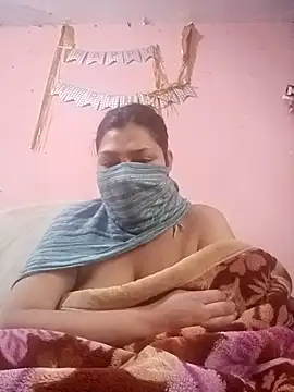 Snapshot of komalsharma1369 chatting on February 20, 2025, 5:12 am komalsharma1369 online show from February 20, 2025, 5:12 am