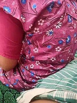Snapshot of indian_couple4 chatting on June 26, 2026, 5:02 am indian couple4 online show from June 26, 2026, 5:02 am