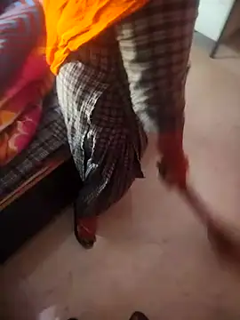 indian couple4 online show from November 26, 2025, 3:39 am