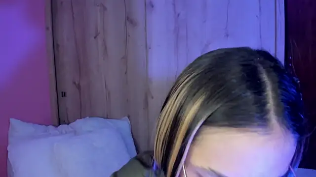 Snapshot of TANIA_06 chatting on May 21, 2026, 1:19 pm TANIA 06 online show from May 21, 2026, 1:19 pm