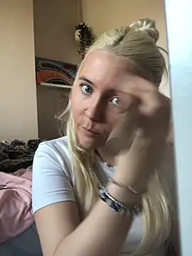 Blondie Sofia Essexbabe online show from November 13, 2025, 12:53 pm