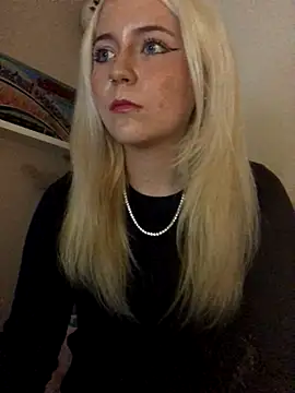 Blondie Sofia Essexbabe online show from October 14, 2025, 10:42 pm