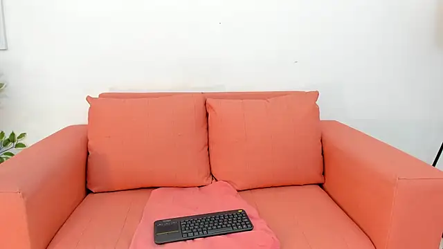 Emily-Carter online show from November 15, 2025, 9:08 pm