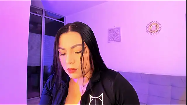 emily-777 online show from January 15, 2026, 7:17 pm