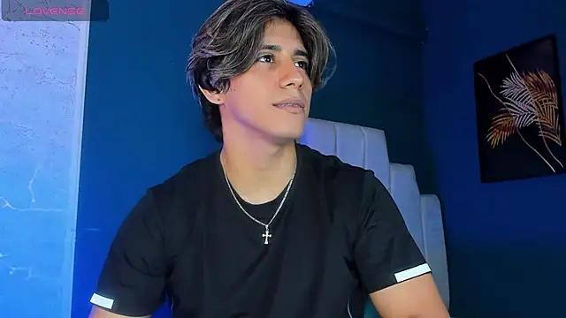 Allex Cano online show from October 9, 2025, 2:56 am