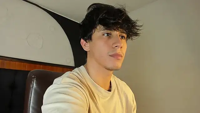 Allex Cano online show from March 2, 2026, 5:19 am