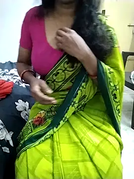 Snapshot of suthas99 chatting on December 15, 2025, 6:30 am suthas99 online show from December 15, 2025, 6:30 am