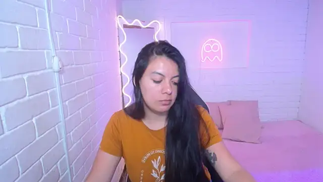Coraline tay online show from September 23, 2025, 7:21 pm