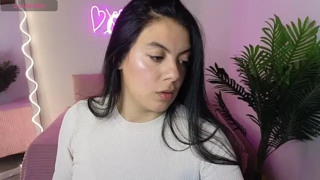 Coraline tay online show from March 19, 2025, 3:41 am