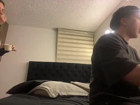 DesireLuxe online show from February 9, 2026, 9:18 am