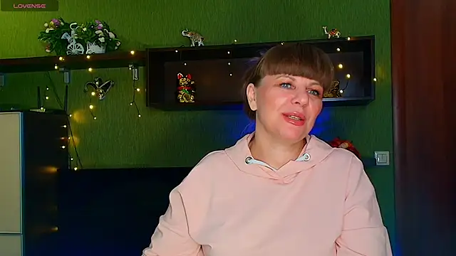 VeronikawGold online show from February 2, 2026, 5:45 pm