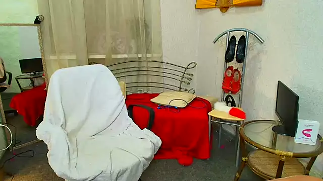 Snapshot of faiirylight chatting on February 18, 2026, 7:49 am faiirylight online show from February 18, 2026, 7:49 am