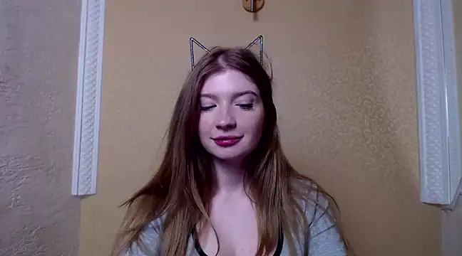 faiirylight online show from March 6, 2025, 12:09 pm