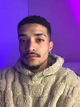 eross chipre  online show from November 1, 2025, 5:03 am