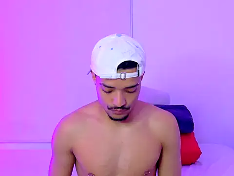 eross chipre  online show from November 20, 2025, 8:53 pm