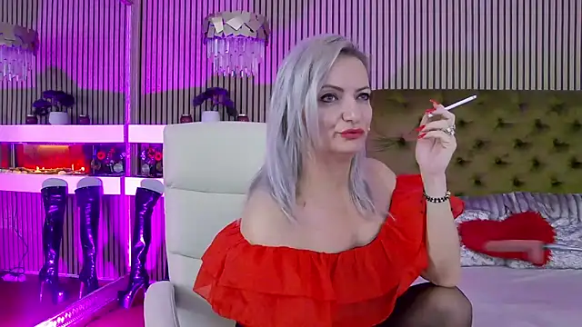 Snapshot of LadyTouch chatting on November 27, 2025, 1:50 am LadyTouch online show from November 27, 2025, 1:50 am