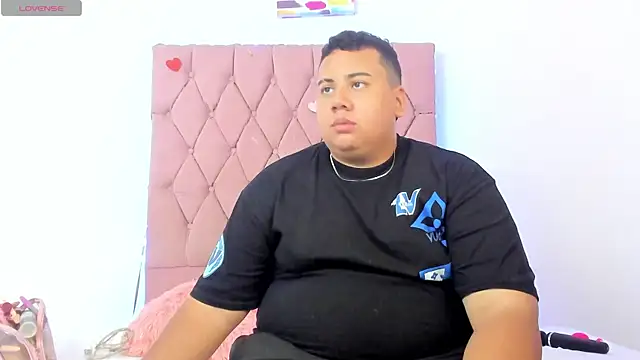 MICHAEL AND SHARON online show from October 22, 2025, 4:12 am