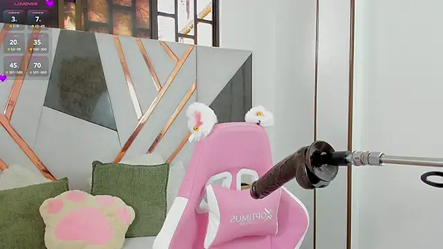 cutie sarax1 online show from October 9, 2025, 12:06 pm