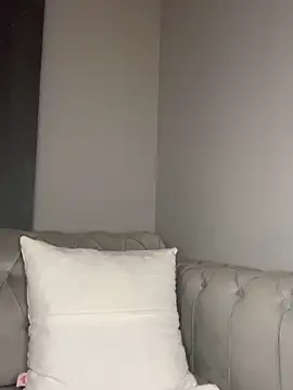 Snapshot of laraaaaaa chatting on February 2, 2026, 1:26 am laraaaaaa online show from February 2, 2026, 1:26 am