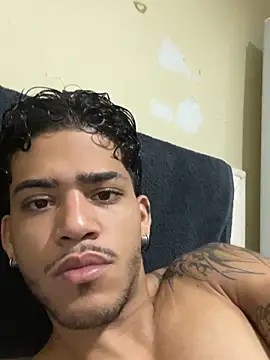 izaak taylor7 online show from June 5, 2026, 11:27 am