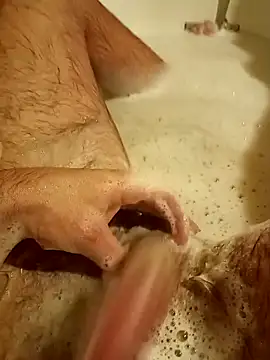 GrindingOvermuch online show from October 25, 2025, 1:05 am