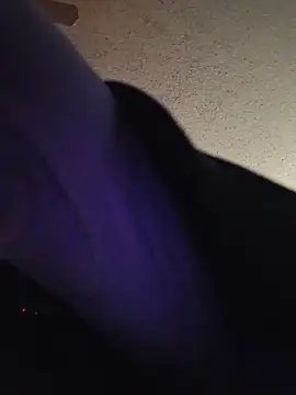 Snapshot of Smallone327 chatting on February 23, 2026, 5:30 am Smallone327 online show from February 23, 2026, 5:30 am